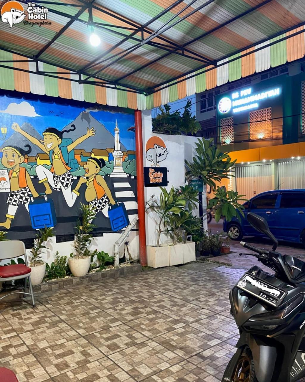 Cabin Hotel Bhayangkara Джокякарта Екстериор снимка